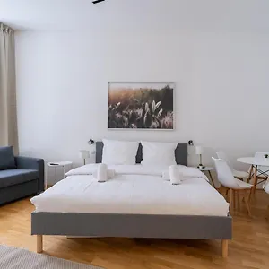 Air Conditioning 330 Mbit Wifi Self Check-in Vienna